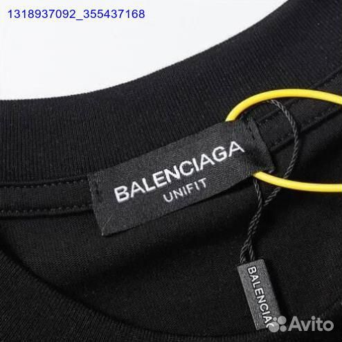 Футболка Balenciaga