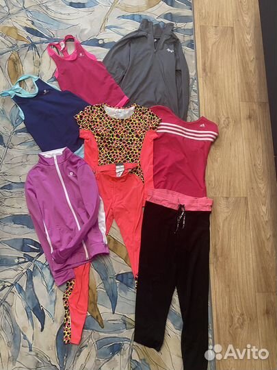 Спортивная одежда фирменная на девочку пакетом