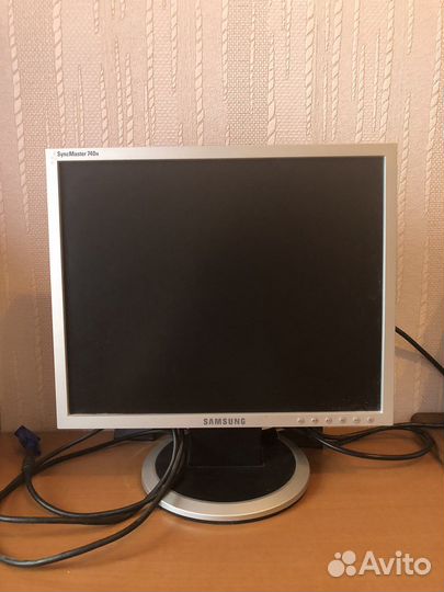 Монитор Samsung