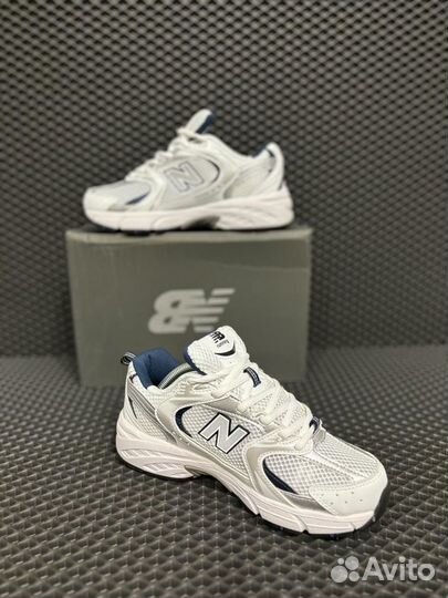 Кроссовки женские new balance