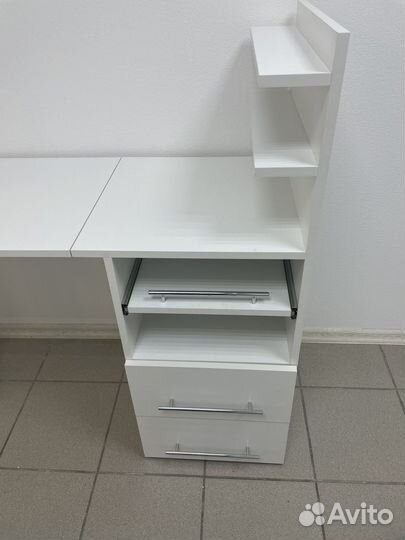 Стол для маникюра