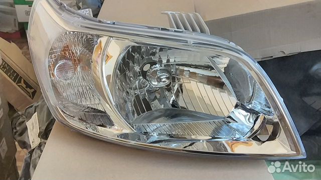 Фара правая Chevrolet Aveo T 255