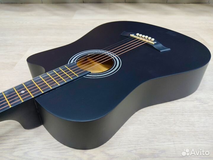 Гитара новая + струны Valhalla + медиаторы