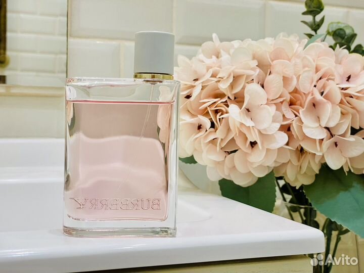 Флакон Burberry her blossom 100 ml - не полный