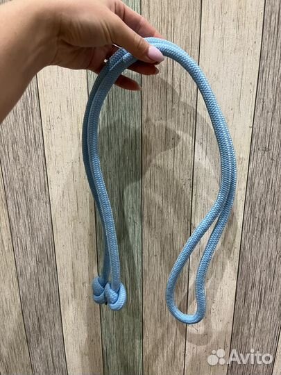 Гимнастическая скакалка