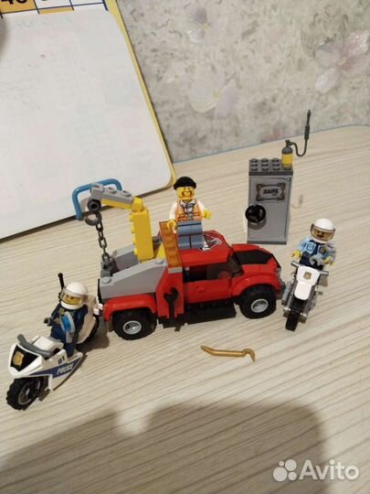 Lego City 60137. Побег на буксировщике