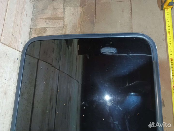 Стекло боковое Toyota Hiace 1996г