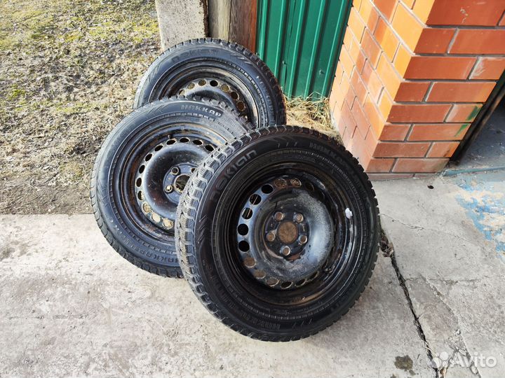 Nokian Tyres Hakkapeliitta C Van 215 R16C 109R