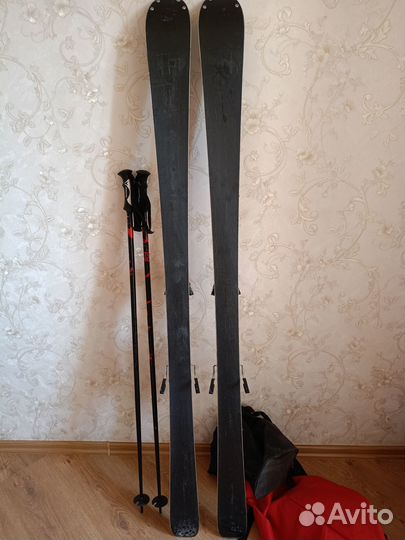 Горные лыжи с ботинками