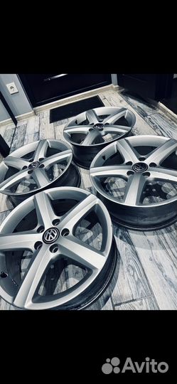 Колеса на Volkswagen R17 Гольф Джета оригинал