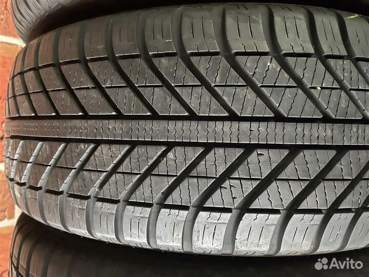 Goodyear Vector 4Seasons 205/55 R16 91V