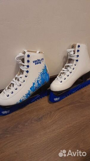Коньки женские новые 39