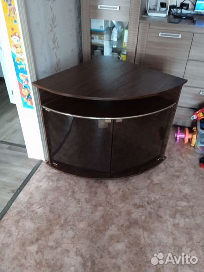 Тумба под тв угловая