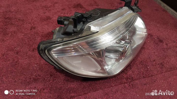 Фара правая Mitsubishi Outlander