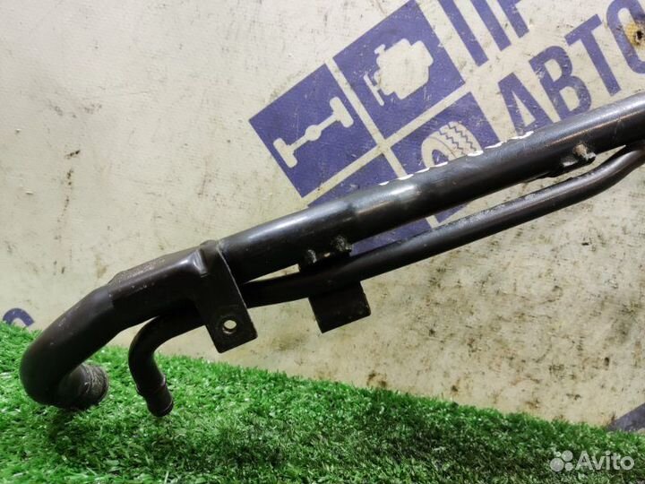 Патрубок системы охлаждения Audi A4 B6 седан 1.8