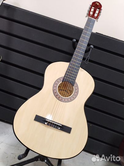 Классическая гитара 4/4martin romas JR-N39 (новая)