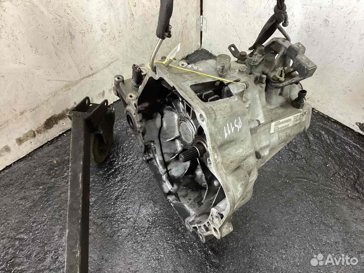 МКПП (механическая коробка переключения передач) C