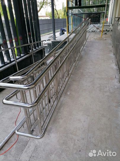 Перила для лестниц