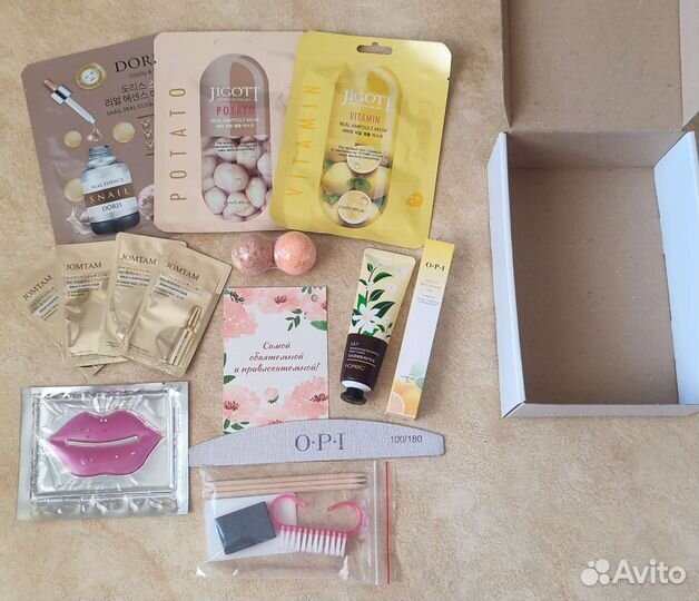 Бьюти бокс ко дню учителя (жен. набор для ухода)