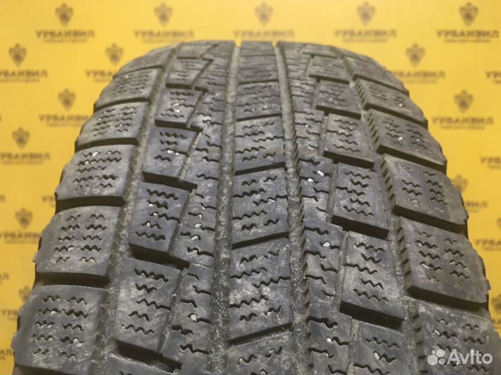 Hankook Winter I'Cept iZ 2 W616 175/70 R13 82G