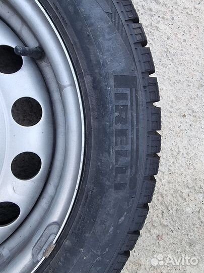 Pirelli Ice Zero FR 205/55 R16 94T