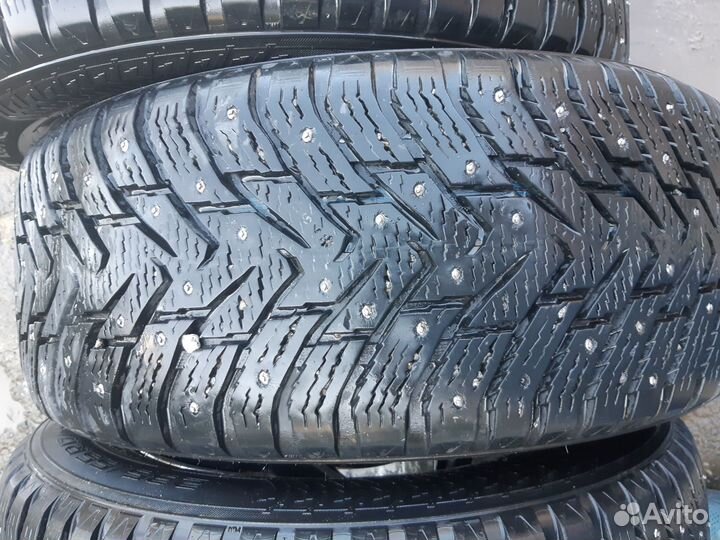 Nokian Tyres Hakkapeliitta 8 SUV 235/55 R17