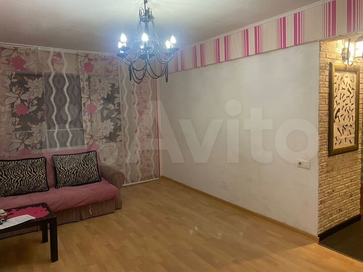 2-к. квартира, 42 м², 2/5 эт.