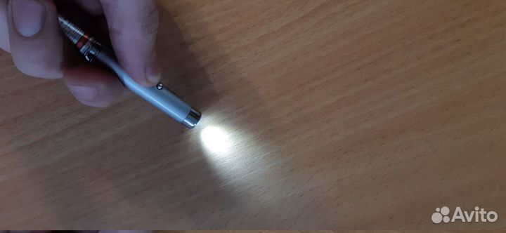 Лазерная указка-ручка
