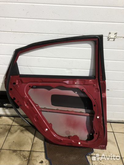 Задняя левая дверь соната 6 хендай