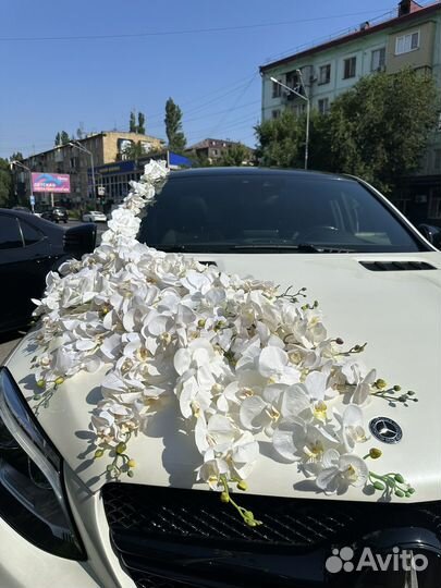 Цветы,шары,игрушки и товары для праздника