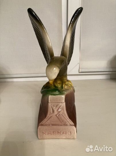 Статуэтка. Орел