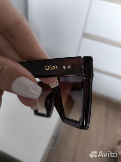 Солнцезащитные очки женские dior