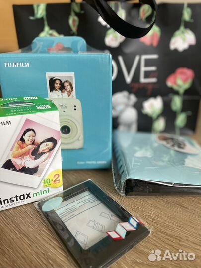 Фотоаппарат Fujifilm Instax mini 11