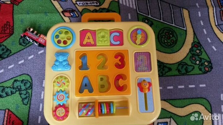 Развивающий столик