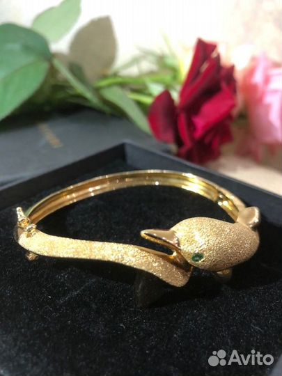 Браслет дельфин золотой