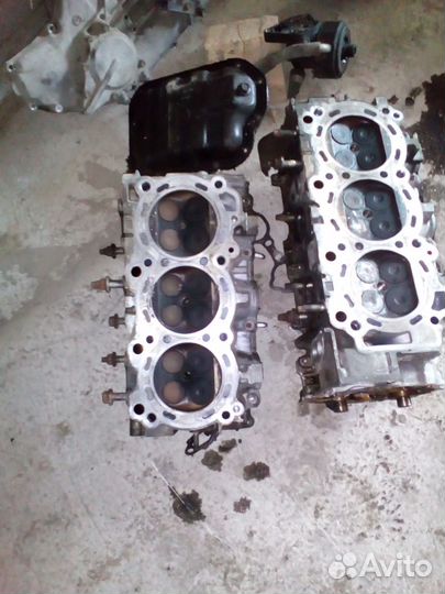 Головка блока на Инфинити FX 35