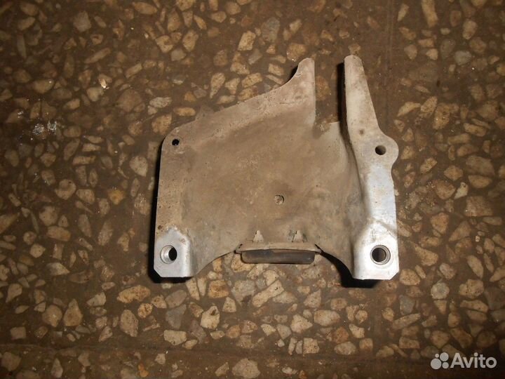 Защита опоры двигателя левой (Audi A6)