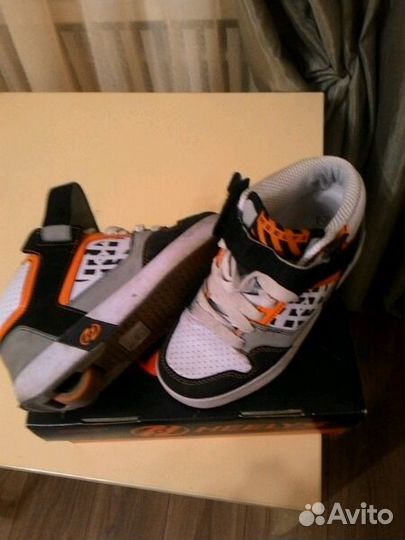 Роликовые кроссовки heelys