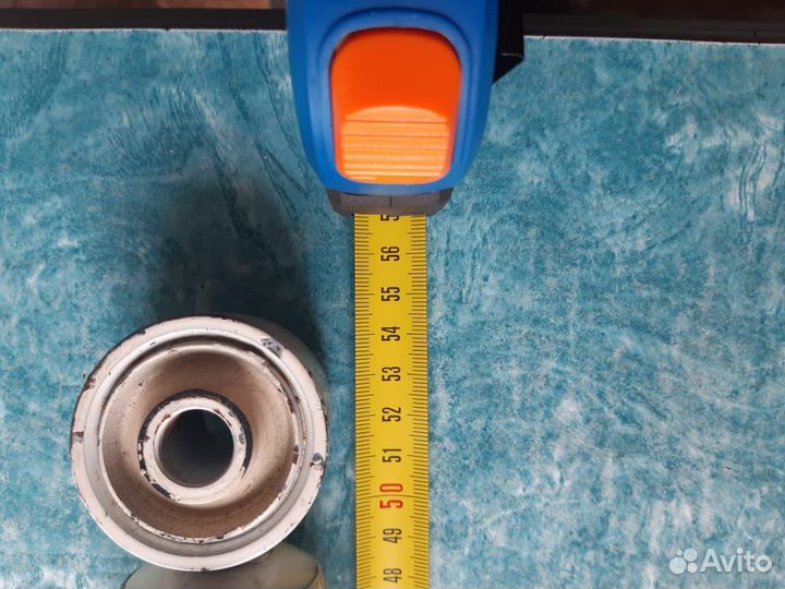 Амортизаторы передние Land Cruiser 100 новые пара