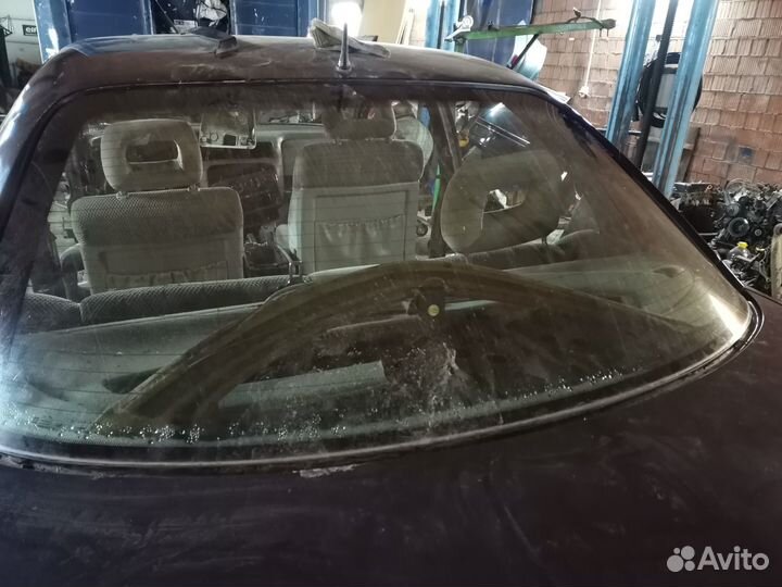 Стекло заднее Opel Omega B Седан