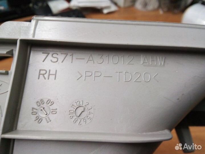 Обшивка стойки задняя правая Ford Mondeo 4 aoba