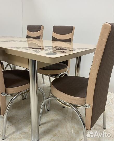 Стол обеденный раздвижной и стулья 6 шт