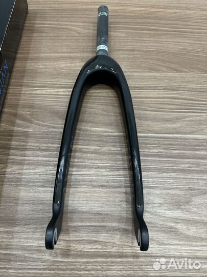 Карбоновая вилка 20 дюймов Avian Youth Fork