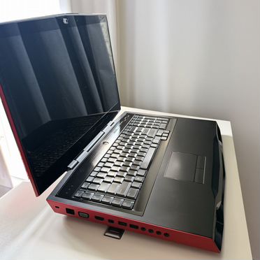 Alienware M18x R2