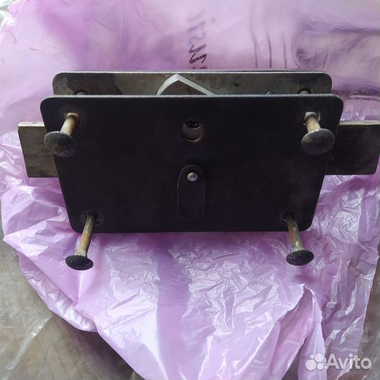 Замок гаражный внутренний