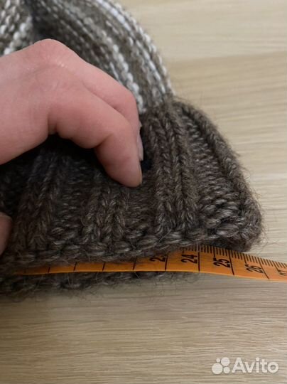 Шапка с помпоном