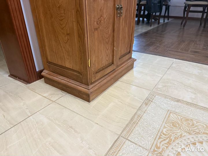 Шкаф двухсторчатый