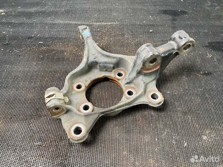 Кулак поворотный левый мазда 6 gj