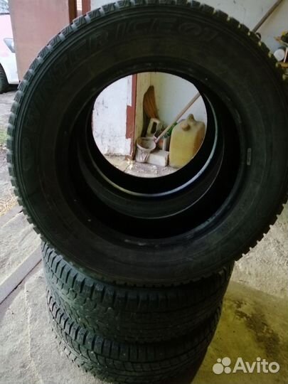 Dunlop SP Winter Ice 01 205/65 R16