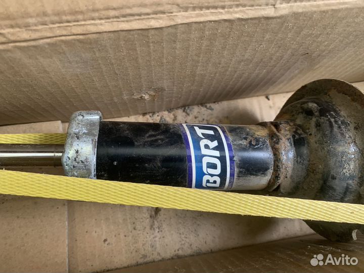 Задние стойки митсубиши lancer 10